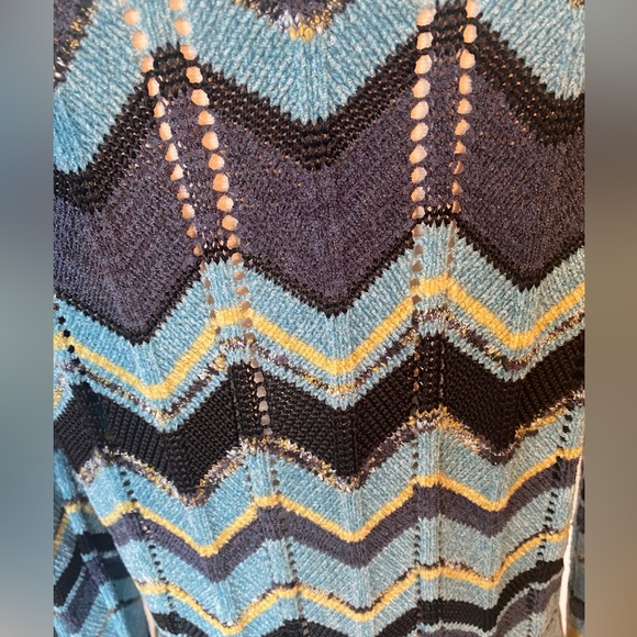Missoni-Inspired, Valerie Stevens Cardi Knit - Picture 6 of 7